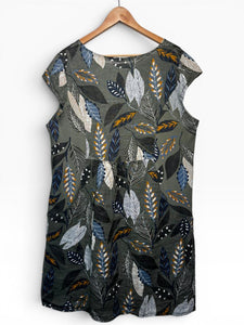 angela mara linen dress Angela Mara, Green & Navy & yellow, SS, Boat neck, Linen, Stretch pane –  Here We Go Again deluxe resale boutique
